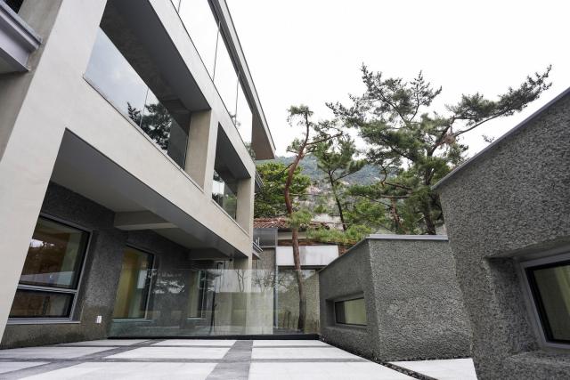 김창열 화가의 집 사진종로구