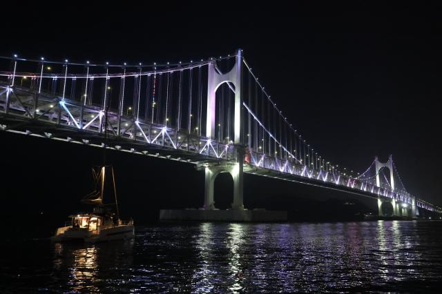 Why yacht tour is best way to enjoy Busans iconic Gwangan Bridge