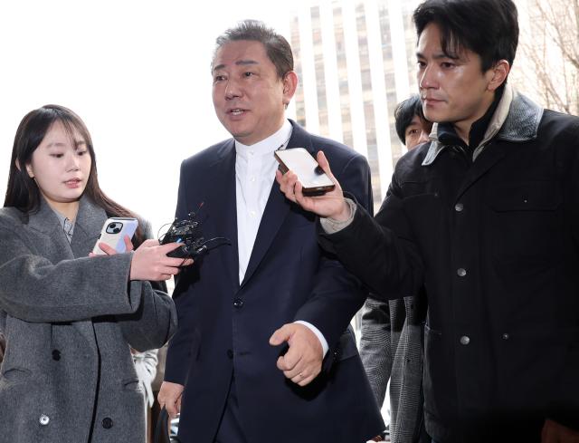 공천헌금 의혹 김병기, 5시간 조사 마쳐 다음 달 2일 차남과 소환 가능성