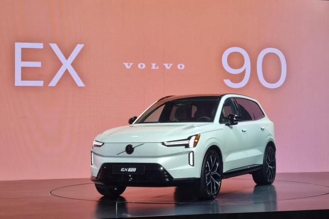 볼보자동차 순수 전기 플래그십 스포츠유틸리티차SUV EX90 사진김수지 기자
