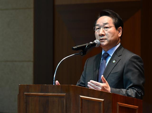 유정복 인천광역시장이 1일 인천시립박물관에서 열린 개관 80주년 기념식에서 기념사를 하고 있다 사진인천시