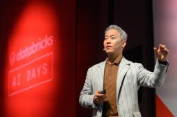 [한영훈의 AI 돋보기] AI 기업 첫 고객, 민간 아닌 공공이 맡는다