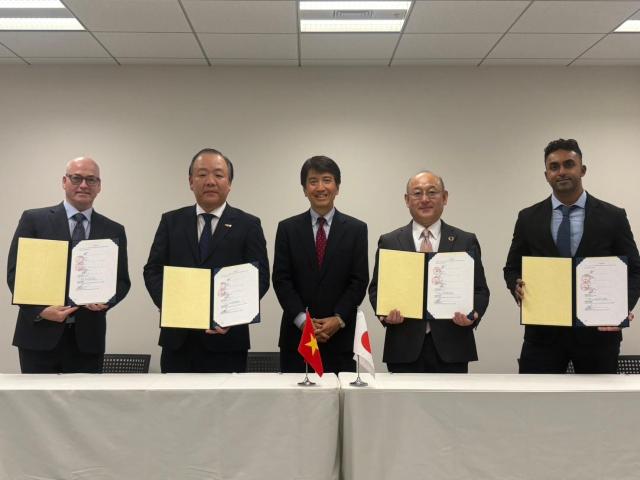 라자다 베트남은 지난 3월 5일 일본 도쿄에서 베트남 시장관리총국DMS 및 일본 국제지식재산권보호포럼IIPPF과 다자간 양해각서MOU를 체결했다 사진알리바바
