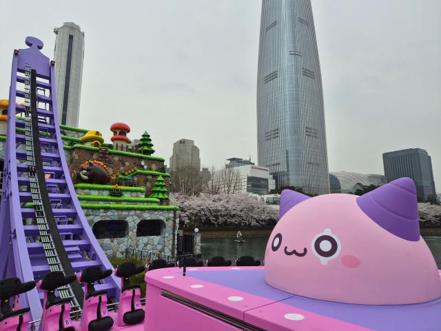 ‘자이로 스핀’을 ‘메이플 아일랜드’ 콘셉트에 맞춰 리뉴얼한 어트랙션 사진백서현 기자