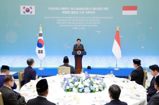 李대통령 양국 뗄 수 없는 사이…印尼 대통령 함께 가면 멀리 간다