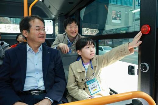 이동환 고양시장 자율주행버스는 시민들이 가장 먼저 체감할 수 있는 스마트시티 서비스