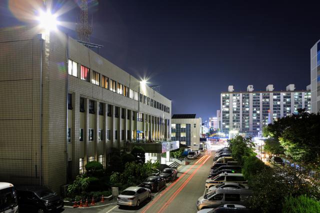 버릇을 고치려고…중학생 아들 흉기로 찌른 어머니 입건