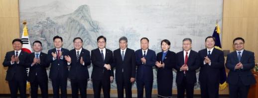 禹元植会见中国全国人大中韩友好小组代表团