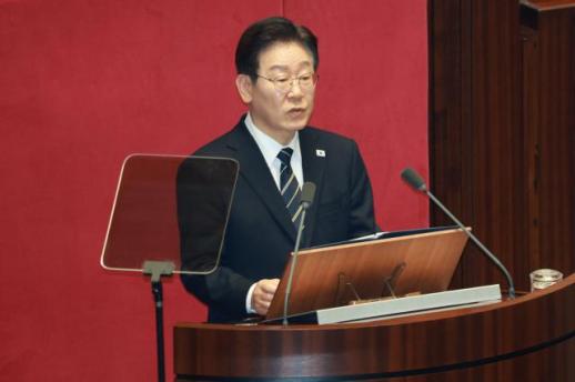 [전문] 李 중동 전쟁, 소나기 아닌 폭풍우…함께 이겨내자