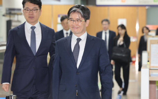 공수처장, 첫 재판서 직무유기 전면 부인…부장검사 공백 탓