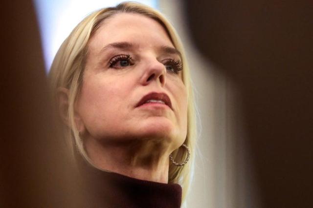 경질된 팸 본디 미 법무장관 사진연합뉴스