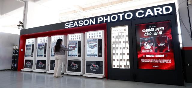 한국후지필름 2026 KBO 시즌 KT 위즈파크 ‘포토카드 서비스’ 리뉴얼 오픈 사진한국후지필름