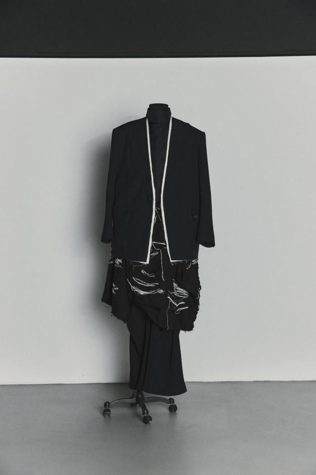 A stage costume Songzio created for BTS member V for the ‘ARIRANG’ comeback performance. (Songzio provided)