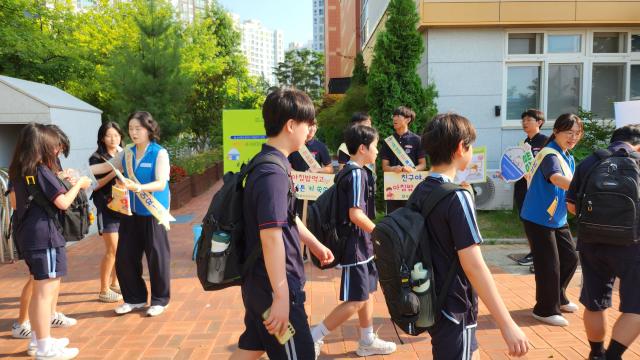 달성군 타 지역 학교 진학생 교복 구입비 지원 사진달성군