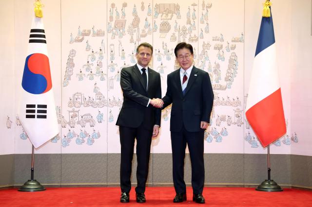 韓仏「グローバル戦略的パートナーシップ」に関係格上げへ…ホルムズ海峡の安全輸送路確保に向けた協力