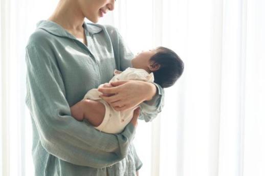 [방예준의 캐치 보카] 보험사, 저출산 극복 지원나서...혜택 제공·상품 설계 병행