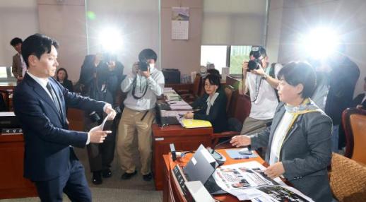 녹취록에 尹 국정원 관여 정황?…조작 기소 의혹 새 국면 맞을까