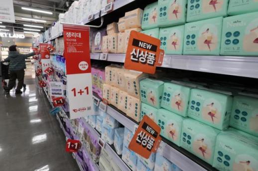 价格真的打下来了！韩国消费者有望实现卫生巾自由