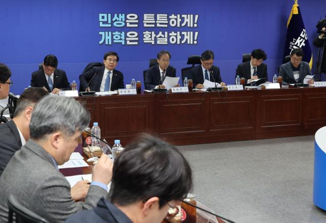 당정 "원유 대체 루트 확보 위해 사우디·오만·알제리에 특사 파견"