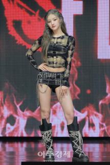 [포토] 포즈 취하는 키오프 하늘