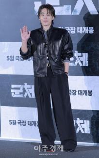 [포토] 포즈 취하는 구교환 (군체 제작보고회)