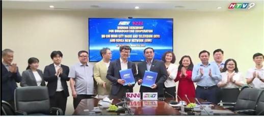 KNN trực tiếp phát sóng nội dung trên Đài truyền hình TP. Hồ Chí Minh (Việt Nam) mỗi tháng một lần