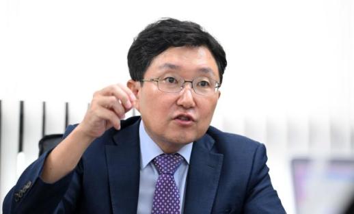 김용태 GA협회장 보험 팔 땐 적극, 줄 땐 소극…보험판매전문사 도입 재강조