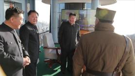 Norths Kim makes a rare approving remark on Souths Lee