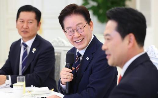 李, 장동혁 중국인 짐 캐리 예산 포함 주장에 中에 한정돼 있으면 삭감