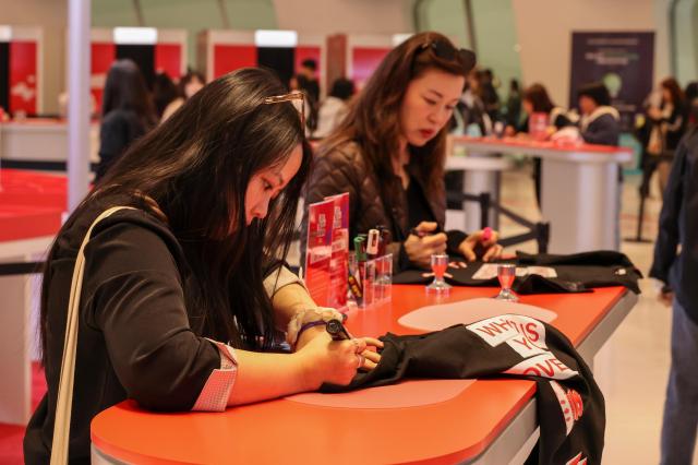 The “ARMY Madang” pop-up is underway at Dongdaemun Design Plaza DDP in Dongdaemun District Seoul on April 7 2026 AJP Yoo Na-hyun 20260407