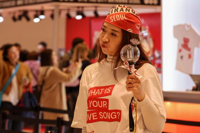 The “ARMY Madang” pop-up is underway at Dongdaemun Design Plaza DDP in Dongdaemun District Seoul on April 7 2026 AJP Yoo Na-hyun 20260407


