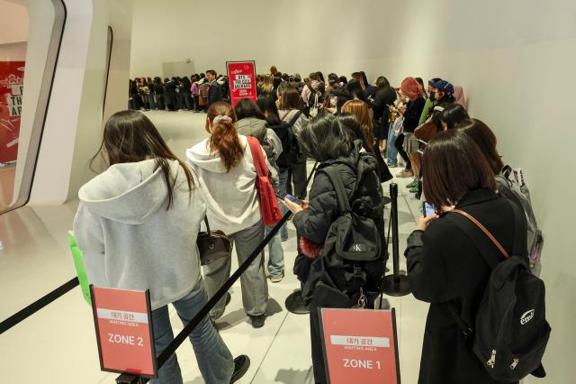 The “ARMY Madang” pop-up is underway at Dongdaemun Design Plaza DDP in Dongdaemun District Seoul on April 7 2026 AJP Yoo Na-hyun 20260407


