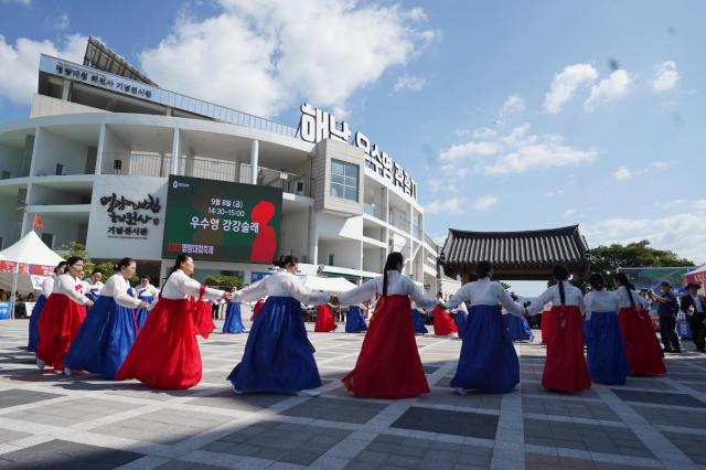 해남군은 오는 11일부터 5월 9일까지 한달간 매주 주말 및 공휴일에 우수영관광지 일원에서‘명량역사체험마당’을 운영한다사진해남군