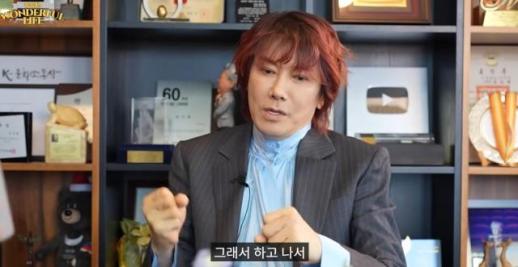 [자투리 리뷰] 저무는 미국의 시대, 흑인의 블루스를 앞세우는 절박함