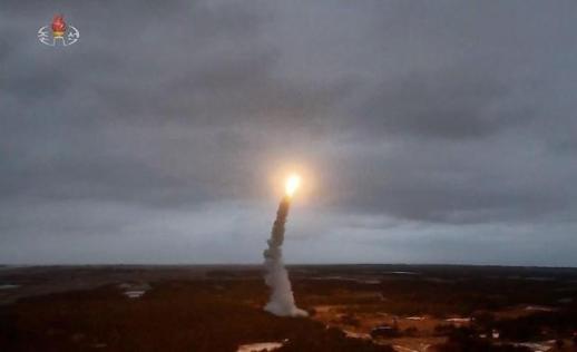 北, 이틀 연속 발사체 쐈다 