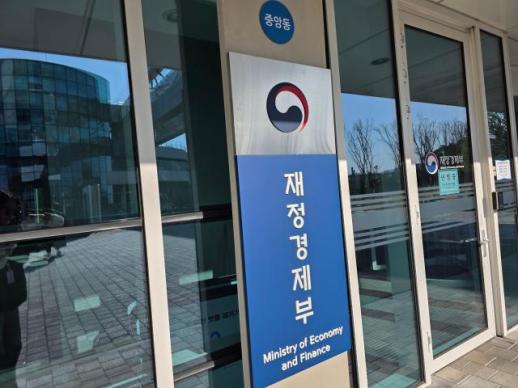 정부, 강서 군부지 개발 현장점검…국유지 활용 주택공급 속도