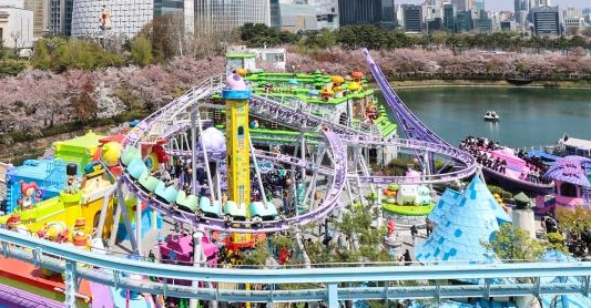 [포토] 메이플스토리 테마로 꾸며진 롯데월드