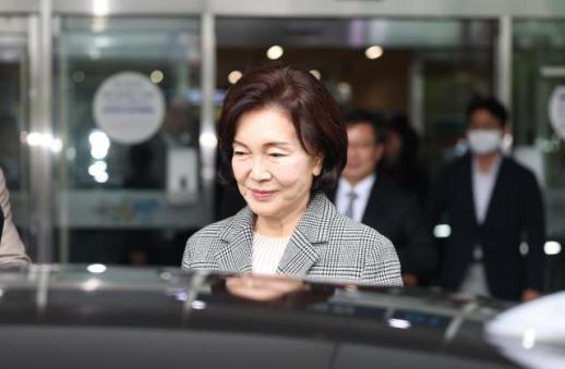 홍라희 관장, 삼성전자 주식 3.1조원 매각…상속세 완납