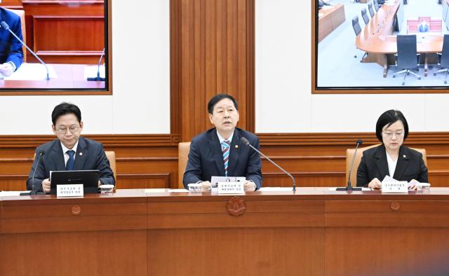 Seoul unveils new measures to fend off inflation, sees stabler  FX market 