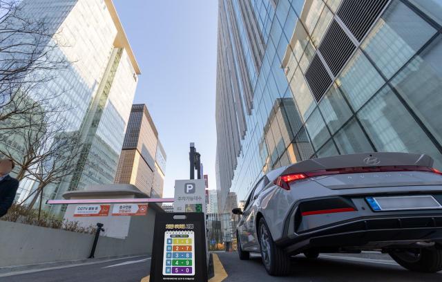  KT광화문빌딩 웨스트 사옥 주차장 모습 사진KT