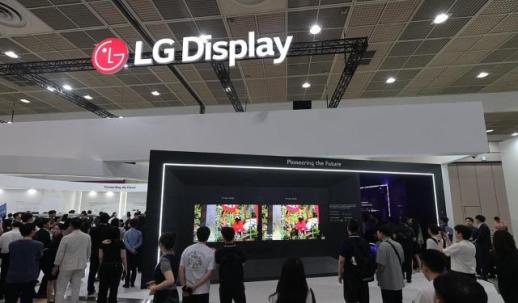 어닝 서프라이즈 앞둔 LGD, 맑은 날 던진 역대급 희망퇴직 승부수