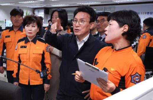 金총리, 전북서 지역 필수 의료 체계 운영 점검 현장의견 청취