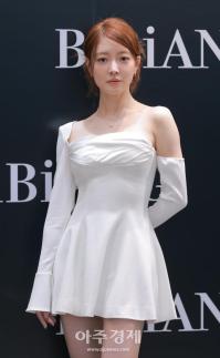 [포토] 포즈 취하는 이세영