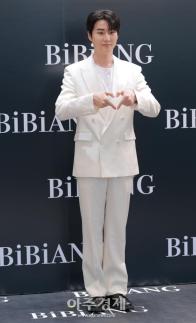 [포토] 포즈 취하는 ​​​​​​​데이식스 영케이