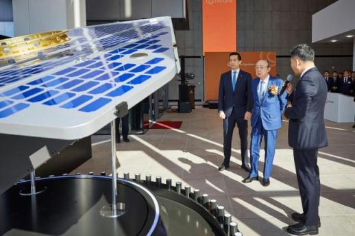 OPINION: Hwanwhas Kim Dong-kwan faces crossroads as Hanwha Solutions expansion hits financial limits