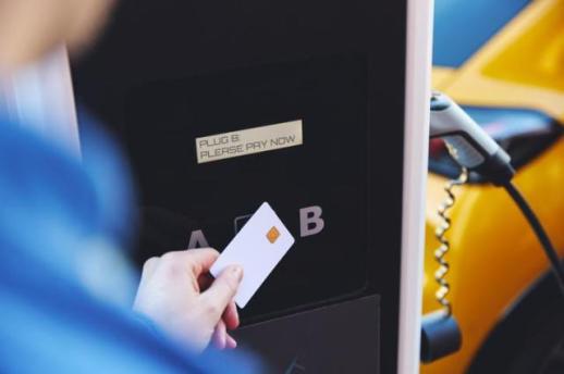 [방예준의 캐치 보카] 유가 뛰자 전기차 카드도 주목…충전 할인 담은 상품 눈길