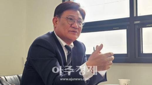 [인터뷰]경남교육감 예비후보 송영기, 단일화 대신 교육 경쟁 택했다