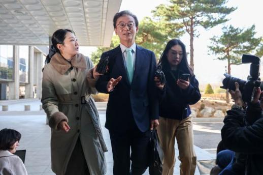 국힘, 전재수 불기소에 면죄부 꽃길…李 충견 노릇