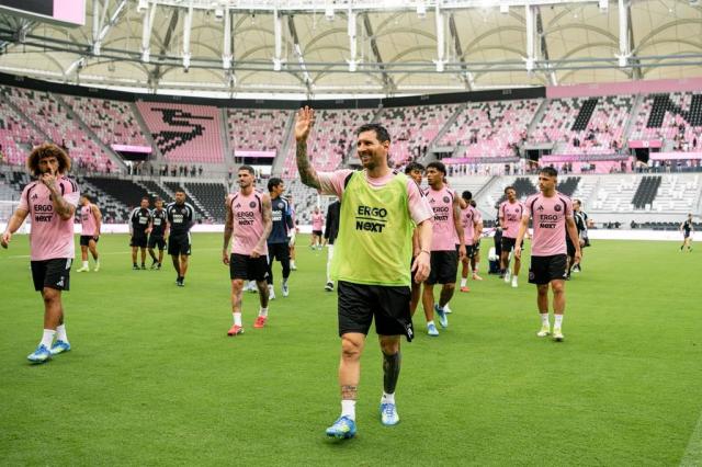 인터 마이애미 구단의 수퍼스타 리오넬 메시 사진인터 마이애미 미디어 센터