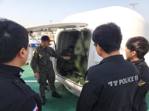 동해지방해양경찰청, 함포 운용 합동 교육 실시 … 해경·해군 손잡고 해상 대응력 높인다